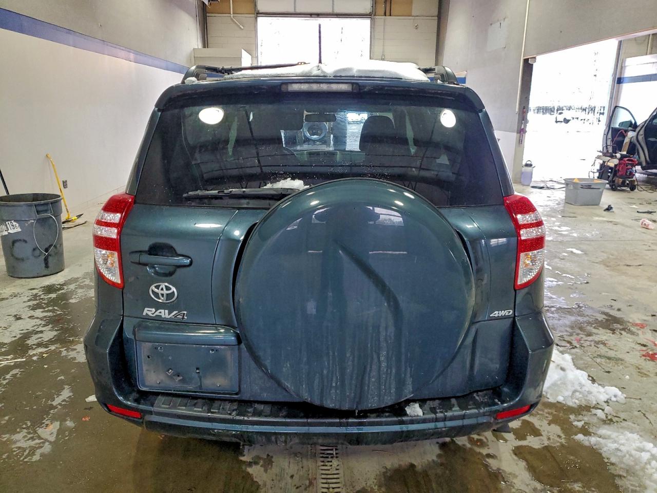 2012 TOYOTA RAV4 photo 6