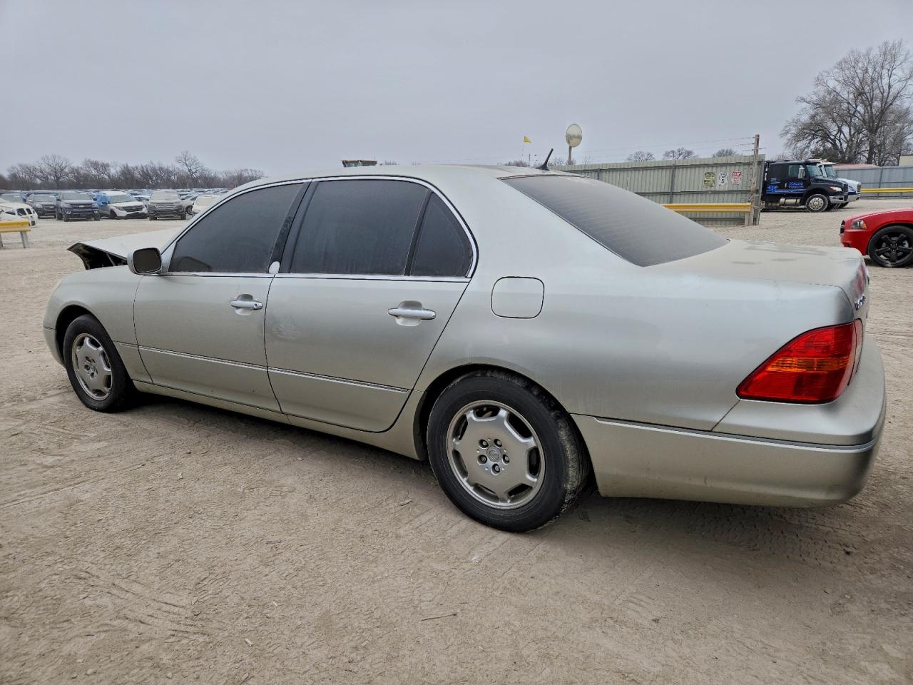 2002 LEXUS LS 430 photo 2