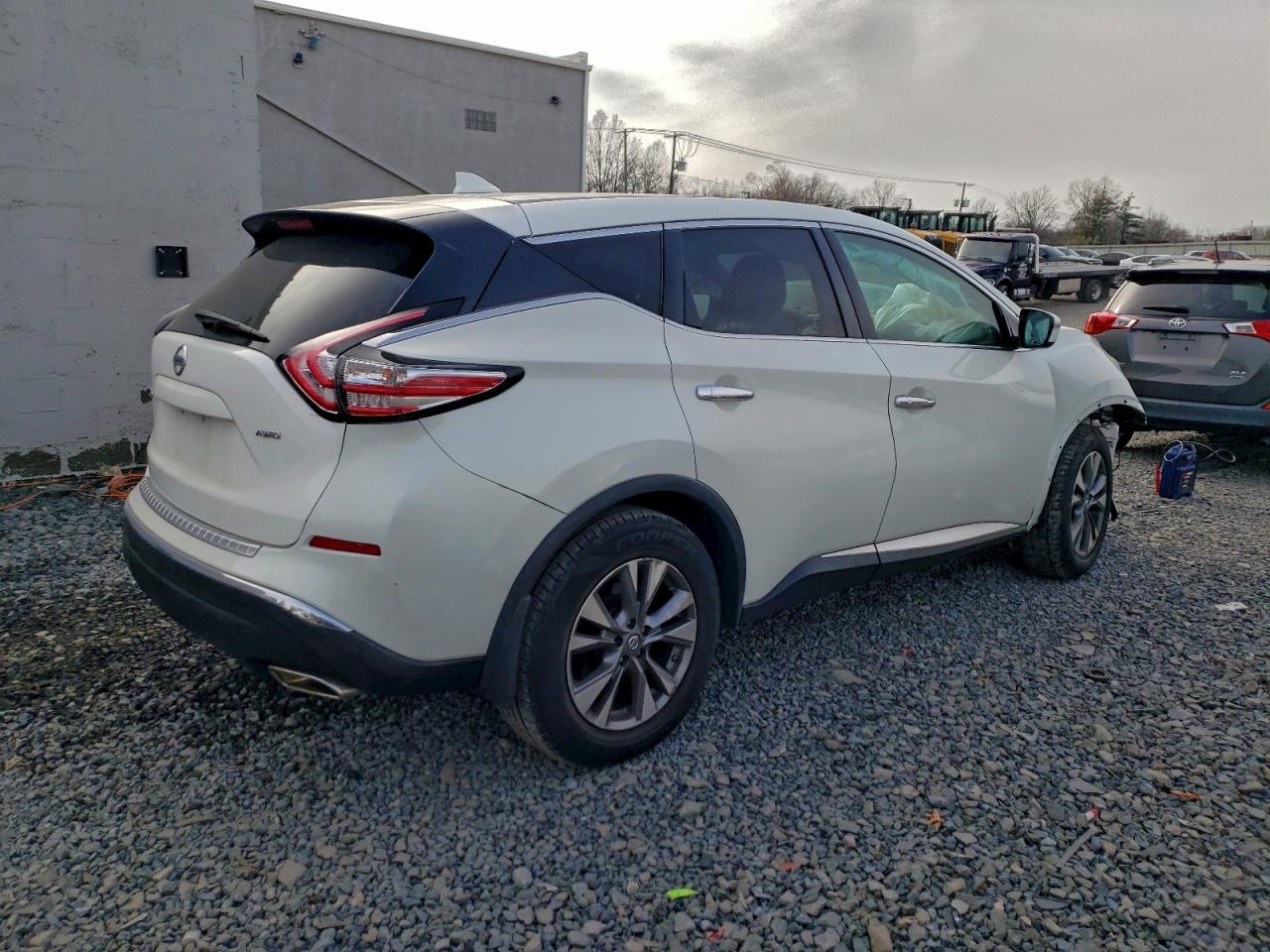 2018 NISSAN MURANO S photo 3