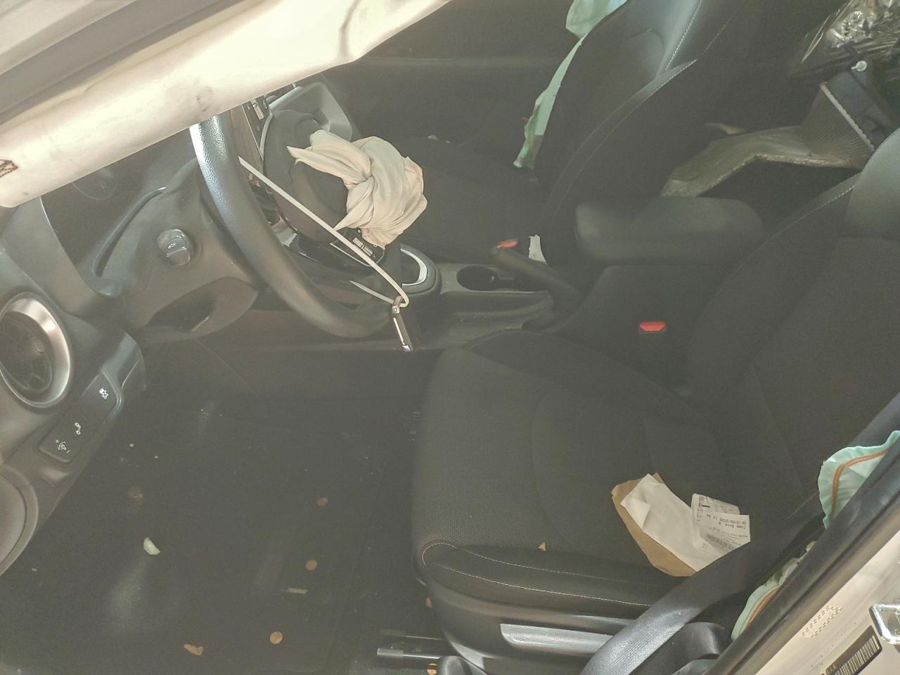 2024 KIA FORTE LX photo 7