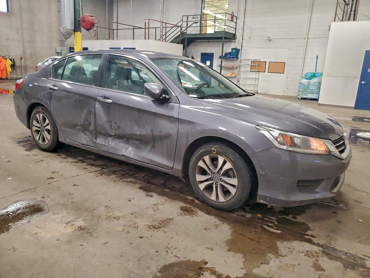 2015 HONDA ACCORD LX photo 4