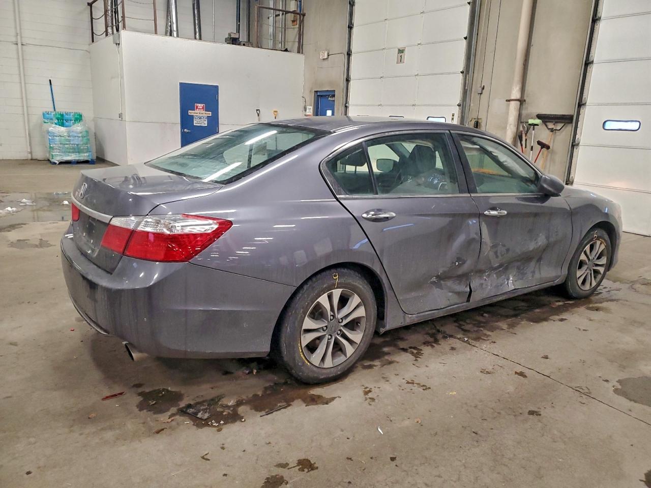2015 HONDA ACCORD LX photo 3