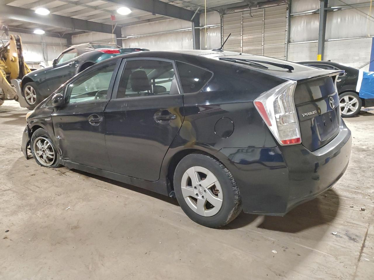 2011 TOYOTA PRIUS photo 2