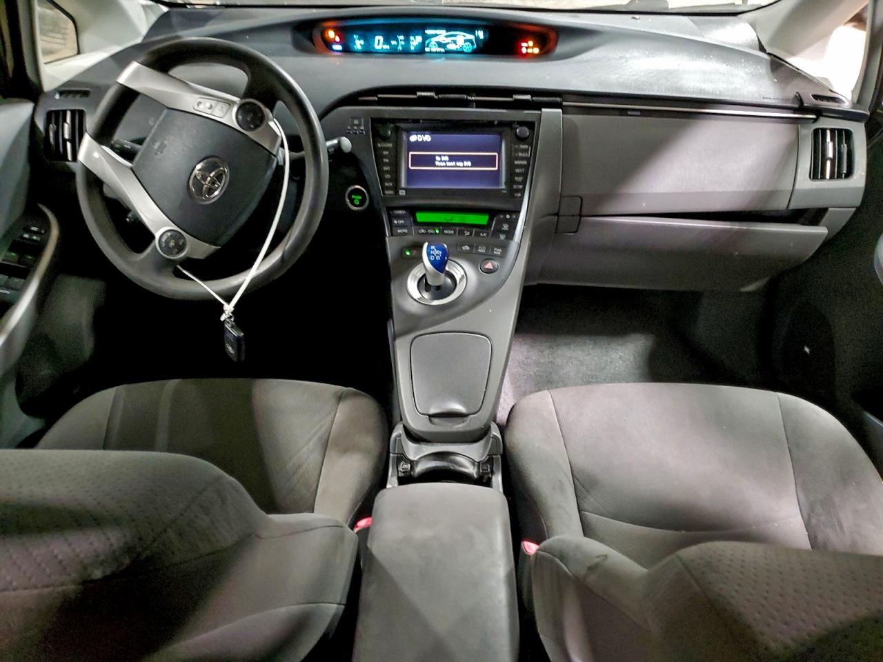 2011 TOYOTA PRIUS photo 8