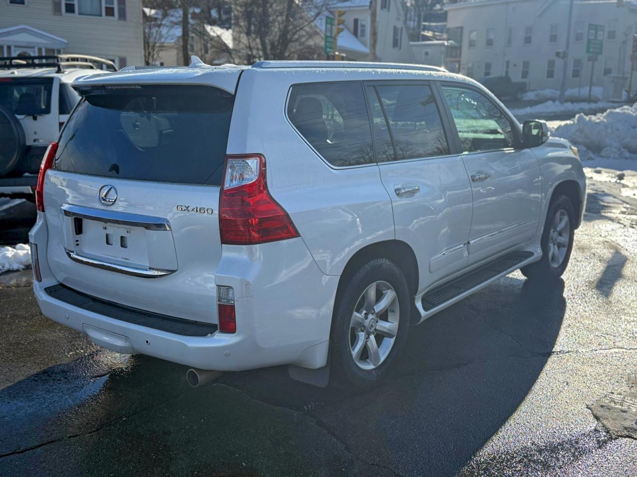 2011 LEXUS GX 460 PREMIUM photo 3