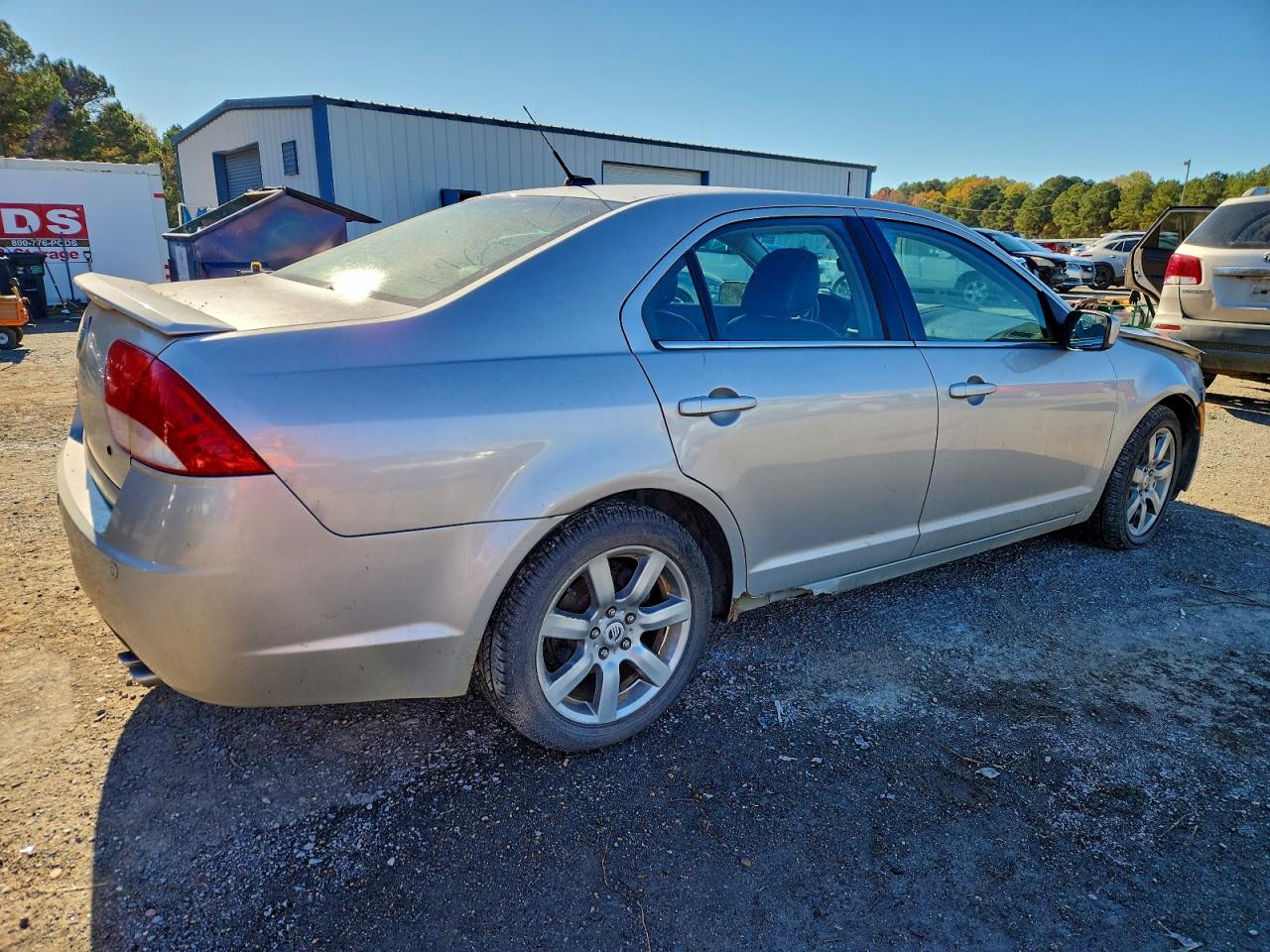 2010 MERCURY MILAN PREMIER photo 3