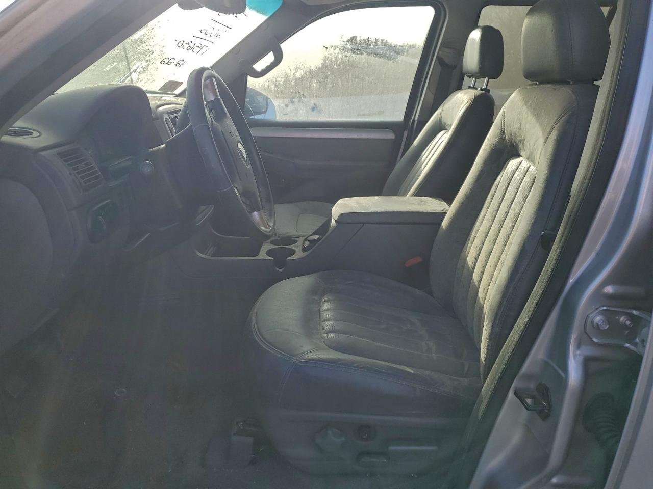 2002 MERCURY MOUNTAINEER photo 7
