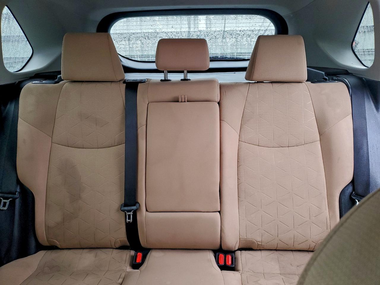 2021 TOYOTA RAV4 XLE photo 10