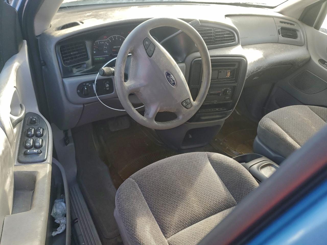 2001 FORD WINDSTAR LX photo 15