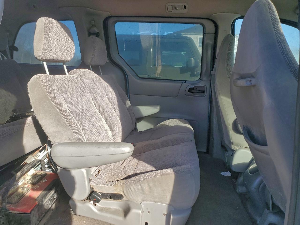 2001 FORD WINDSTAR LX photo 21