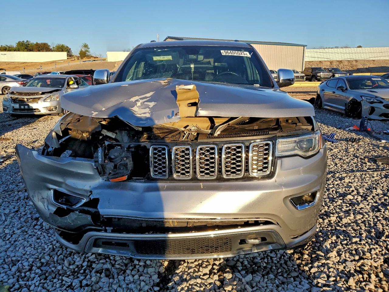 2020 JEEP GRAND CHEROKEE OVERLAND photo 9