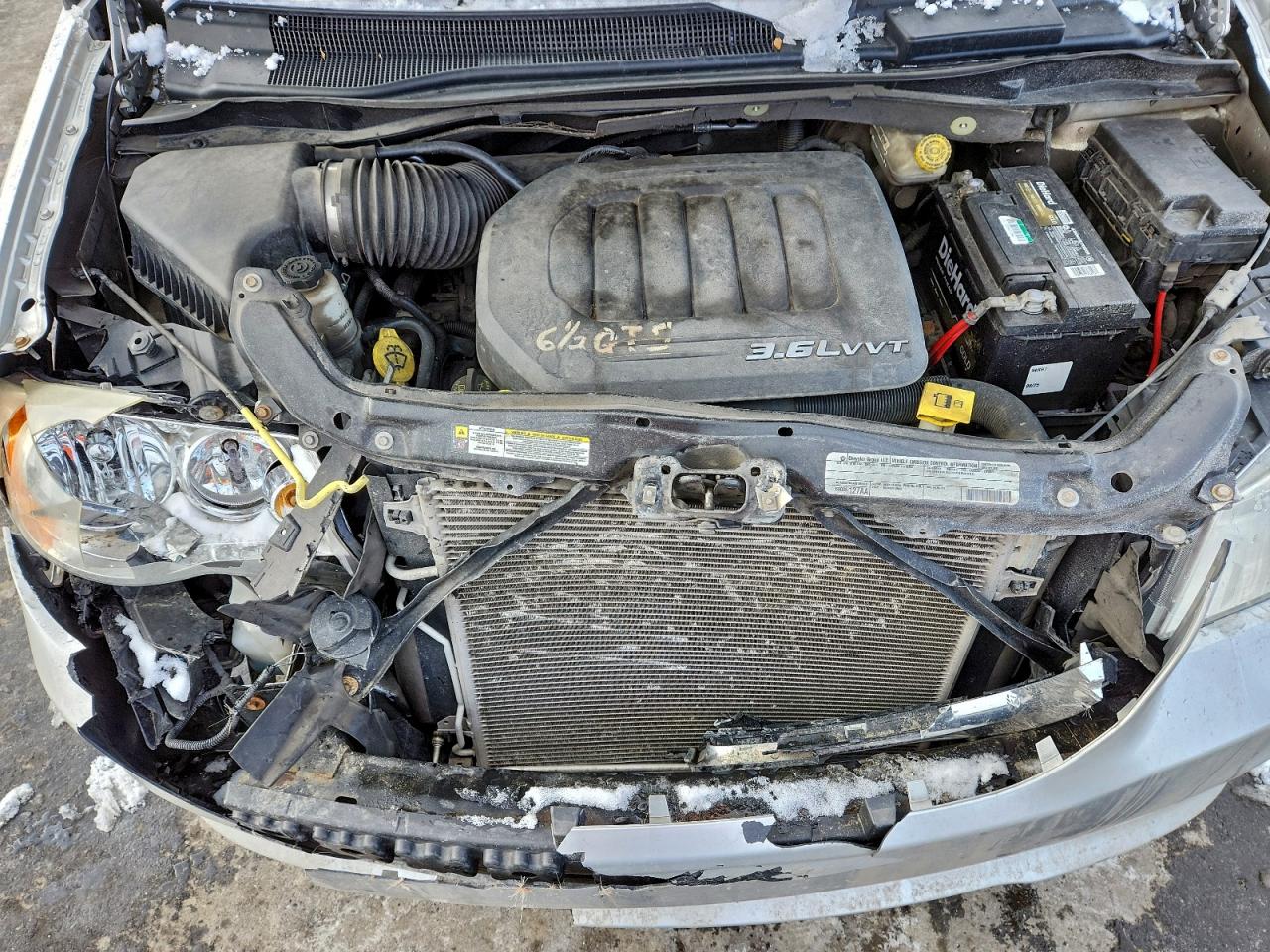 2011 DODGE GRAND CARAVAN CREW photo 12