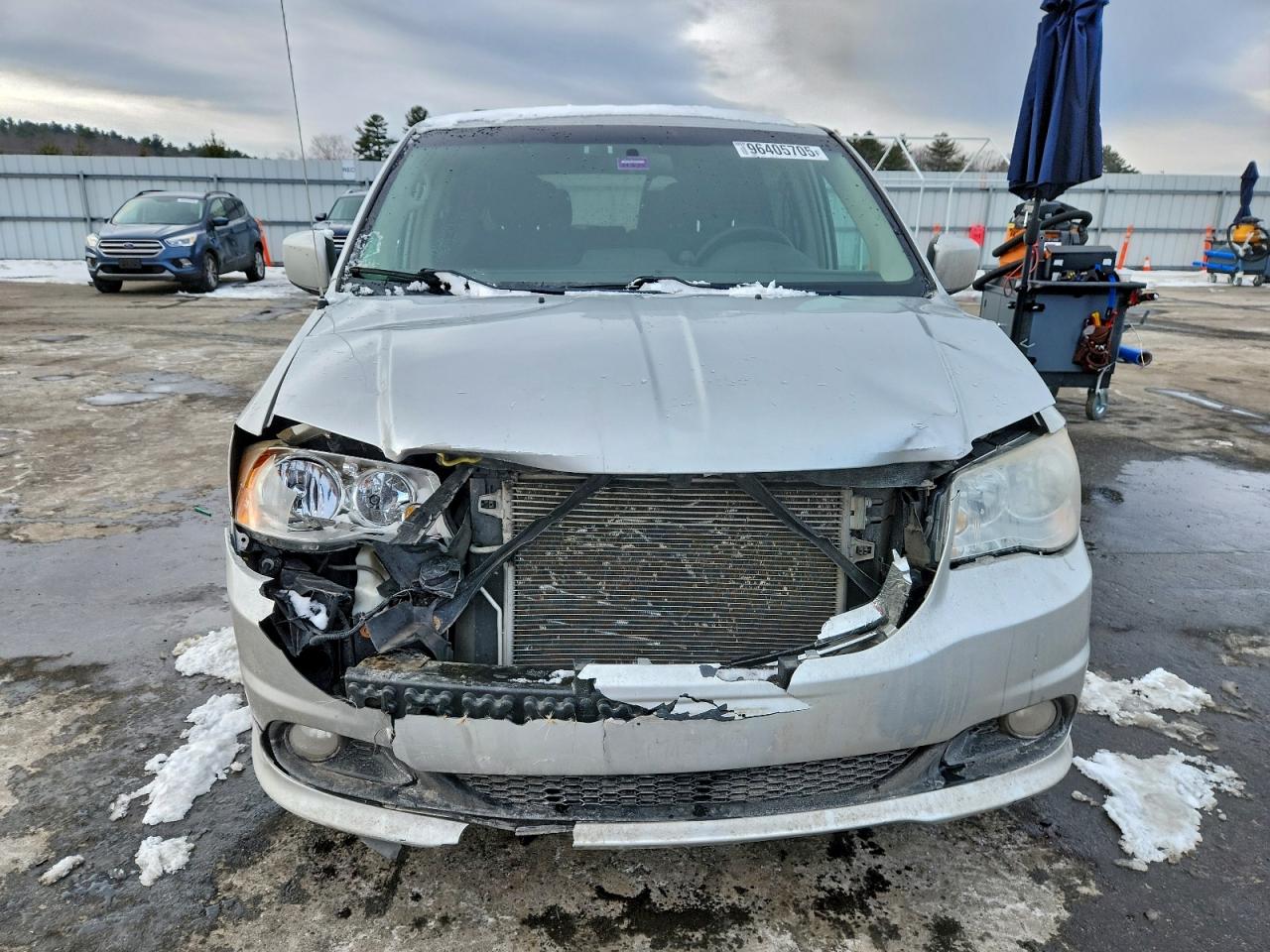 2011 DODGE GRAND CARAVAN CREW photo 5