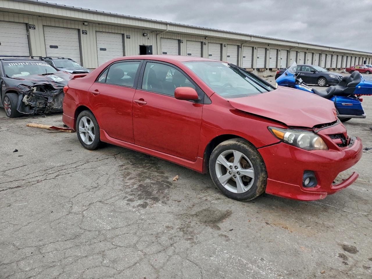 2013 TOYOTA COROLLA BASE photo 4