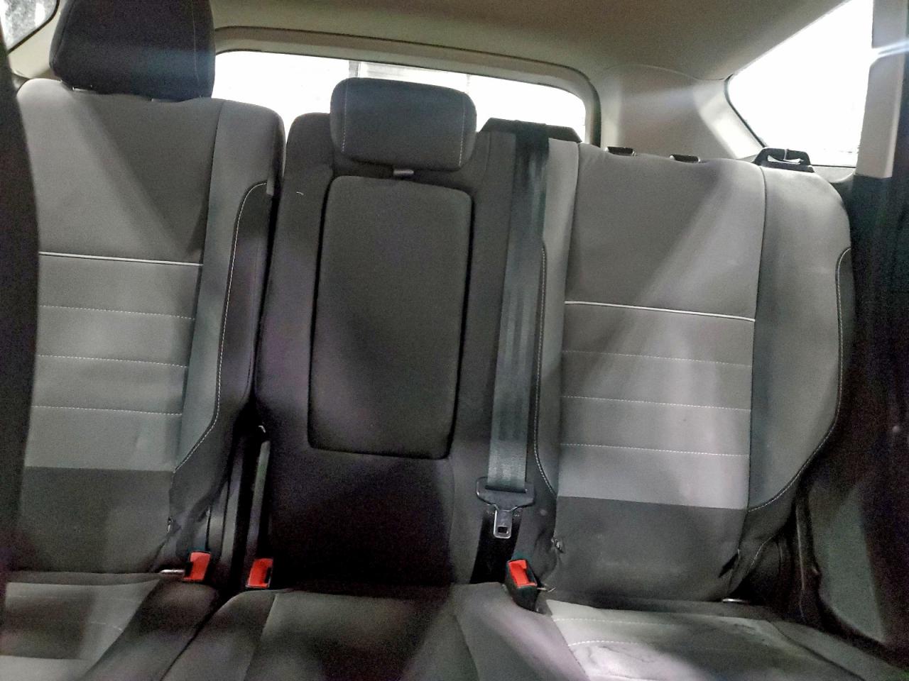 2015 FORD ESCAPE SE photo 19