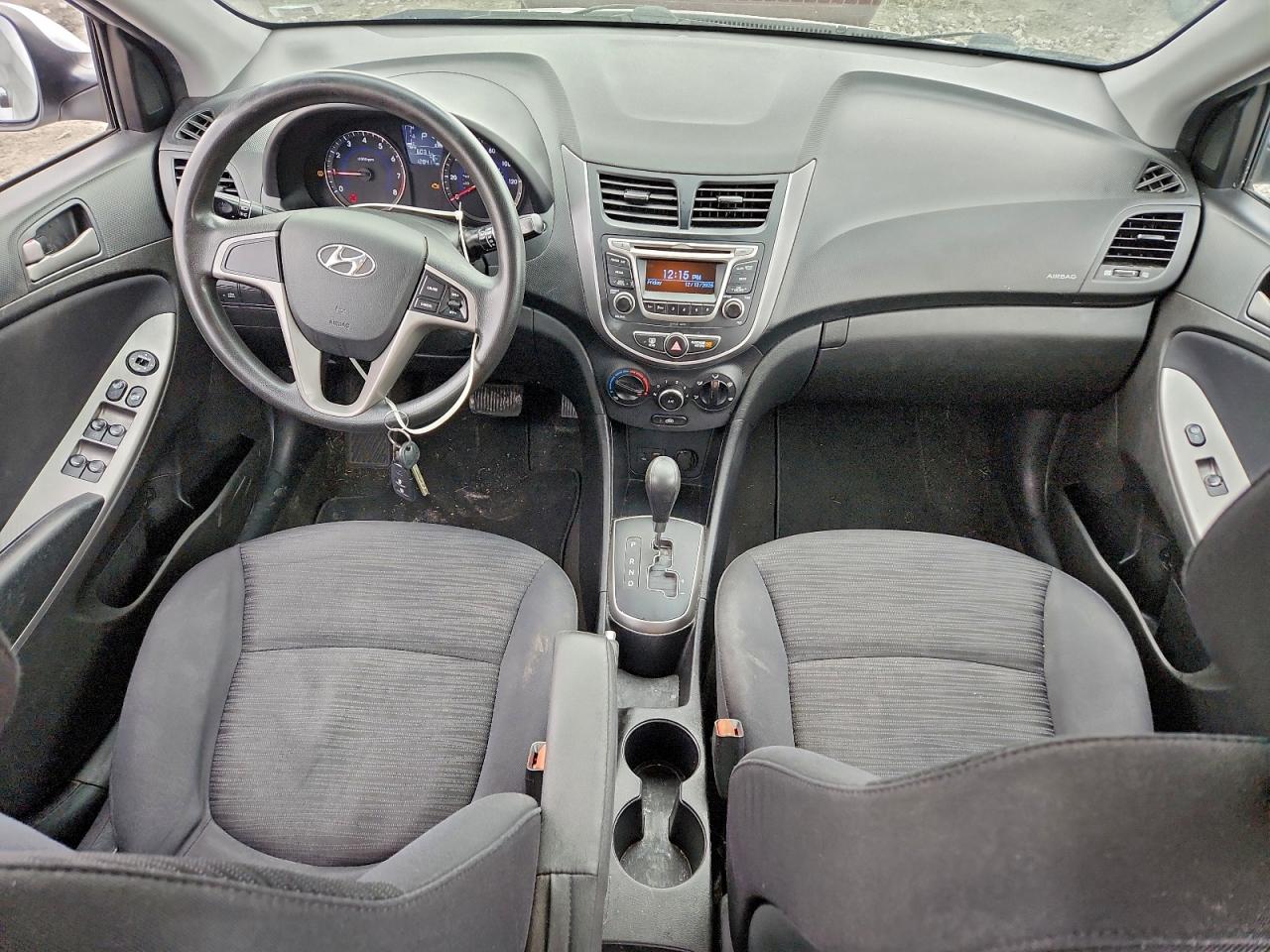 2017 HYUNDAI ACCENT SE photo 29