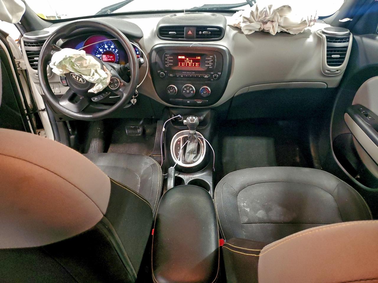 2015 KIA SOUL + photo 8