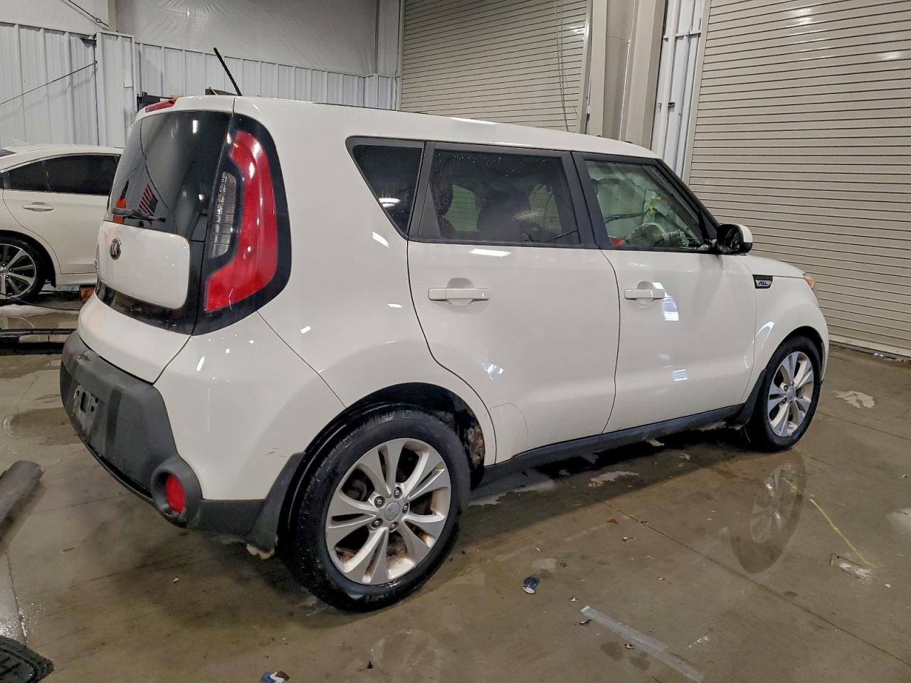 2015 KIA SOUL + photo 3