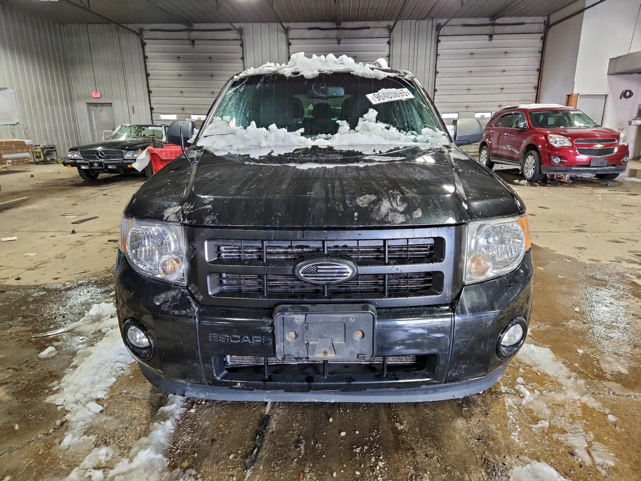 2011 FORD ESCAPE photo 5