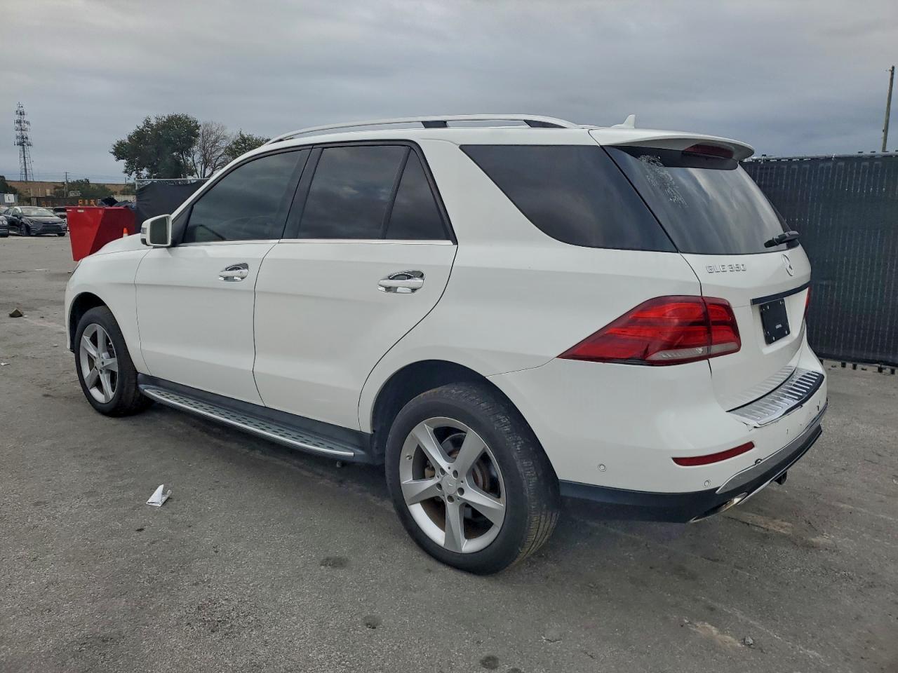2016 MERCEDES-BENZ GLE 350 photo 2