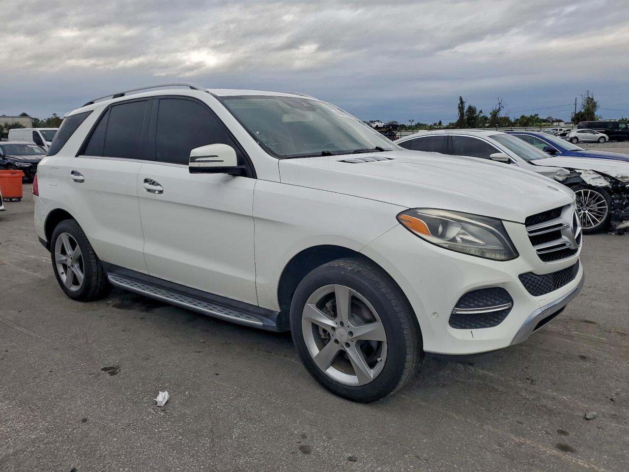 2016 MERCEDES-BENZ GLE 350 photo 4