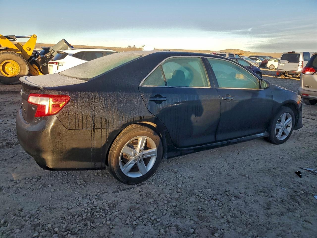 2013 TOYOTA CAMRY L photo 3