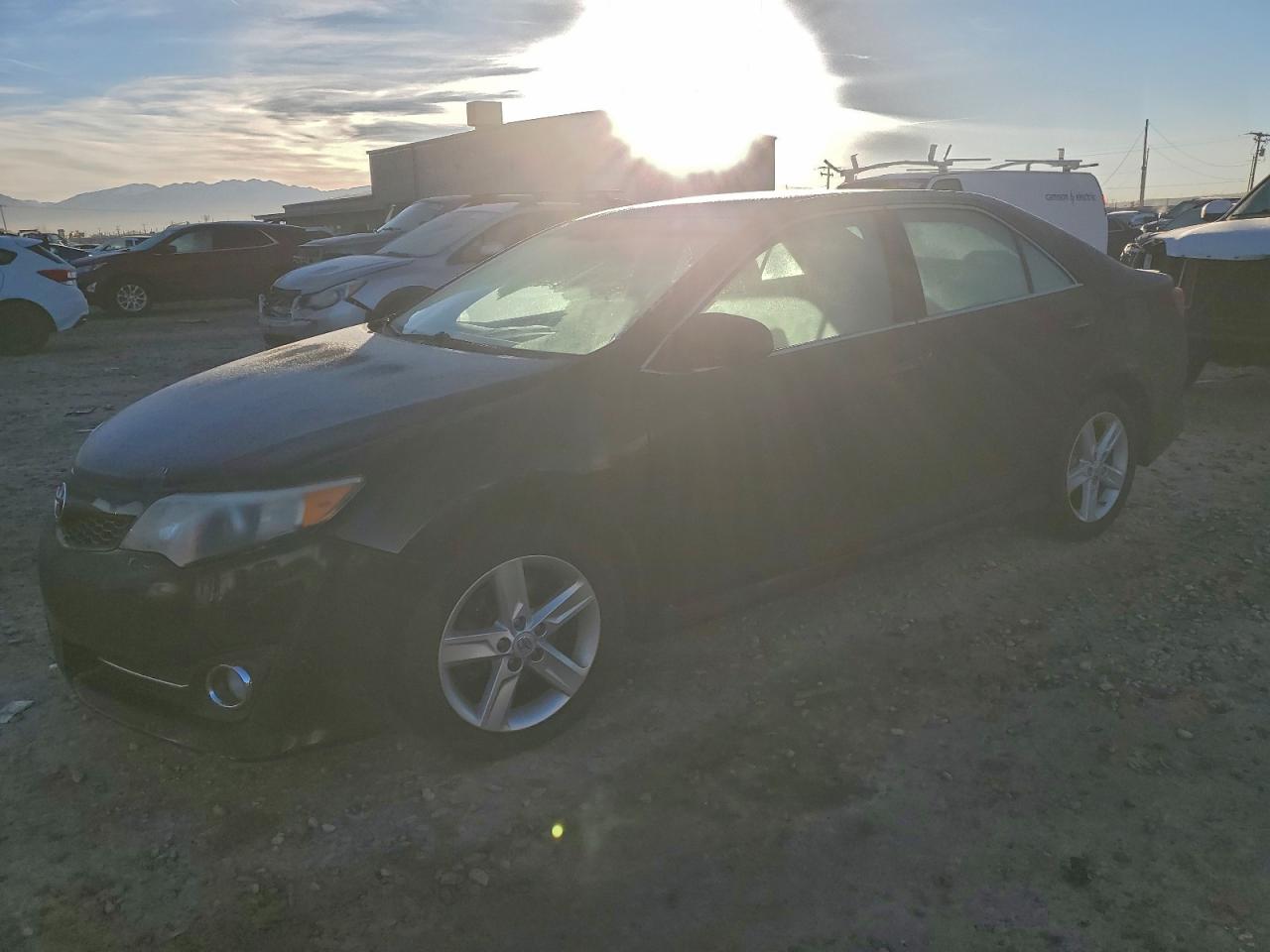 2013 TOYOTA CAMRY