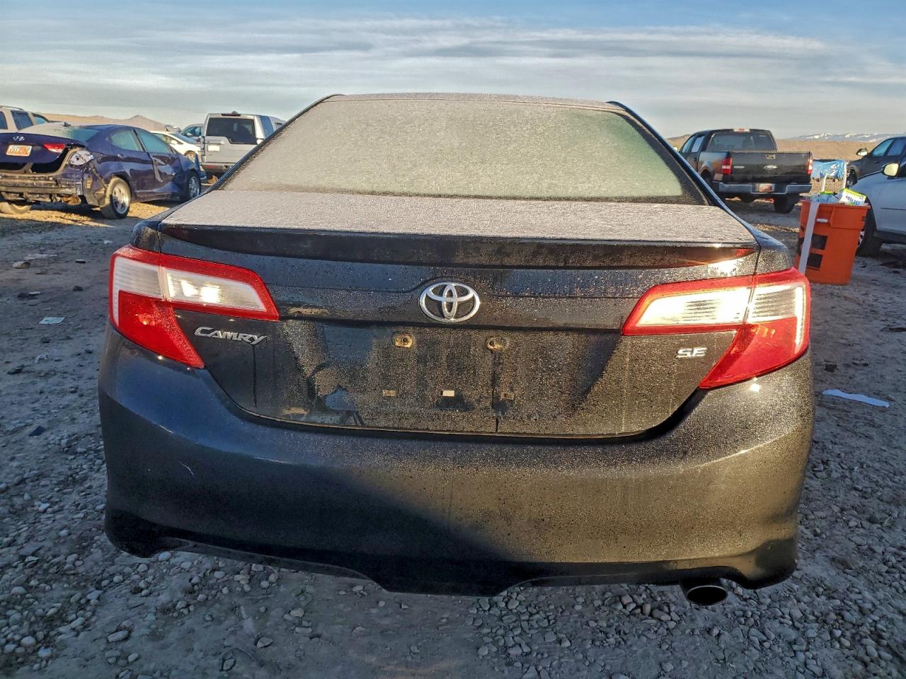 2013 TOYOTA CAMRY L photo 6