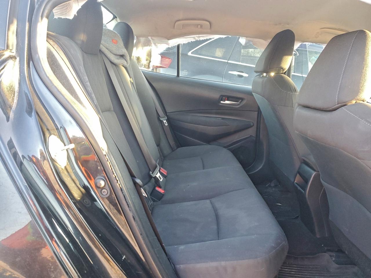 2020 TOYOTA COROLLA LE photo 10