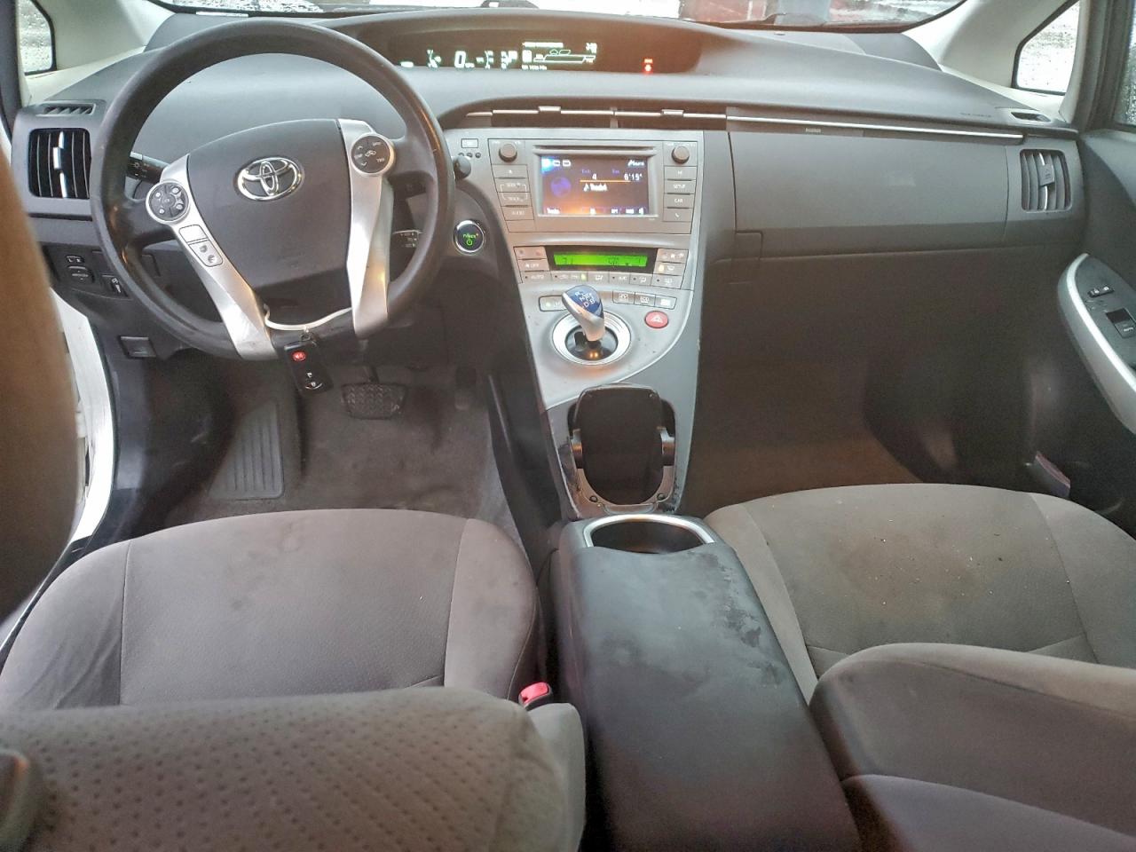 2012 TOYOTA PRIUS photo 8