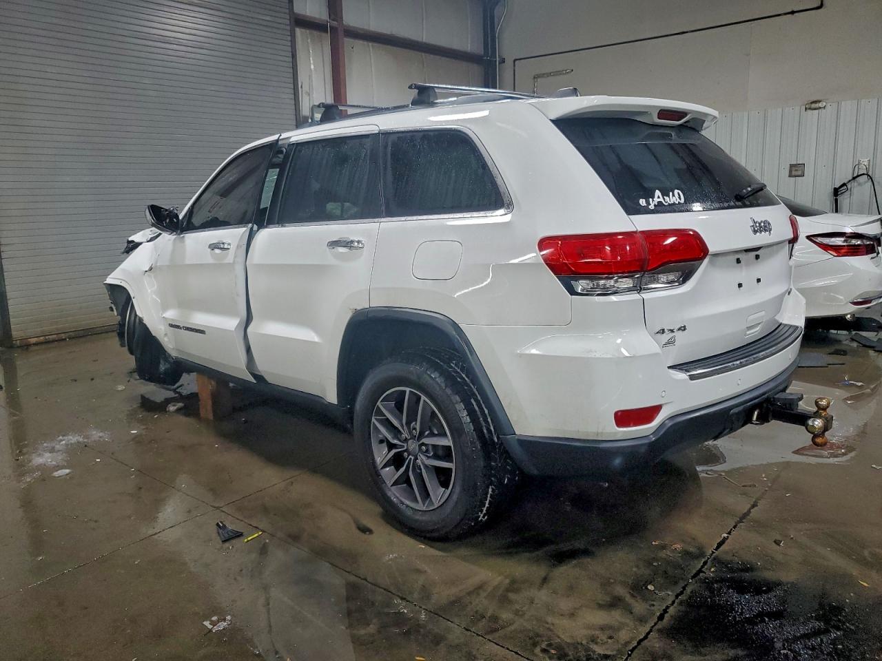 2018 JEEP GRAND CHEROKEE LIMITED photo 2