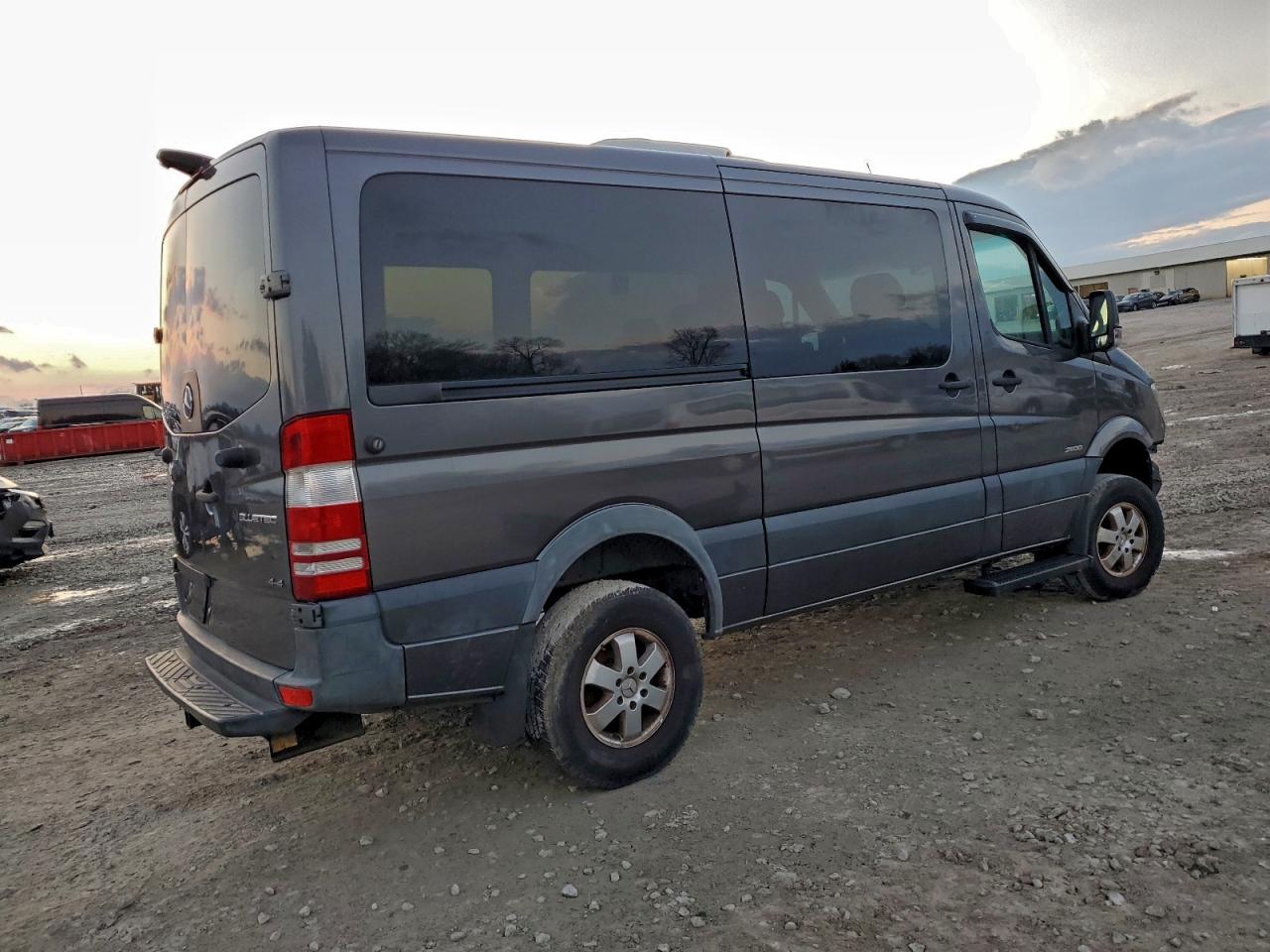 2016 MERCEDES-BENZ SPRINTER 2500 photo 3