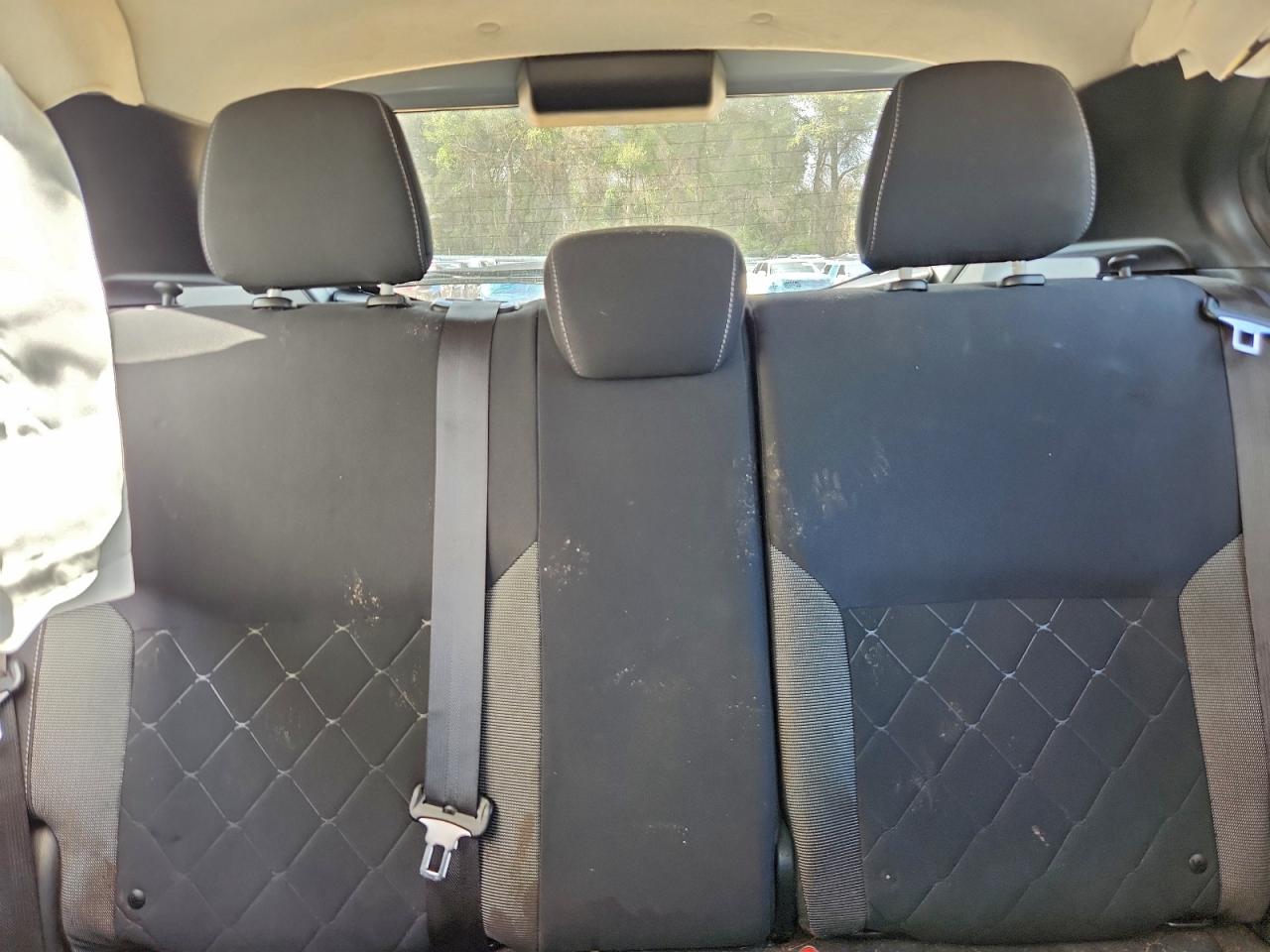 2019 NISSAN KICKS S photo 10