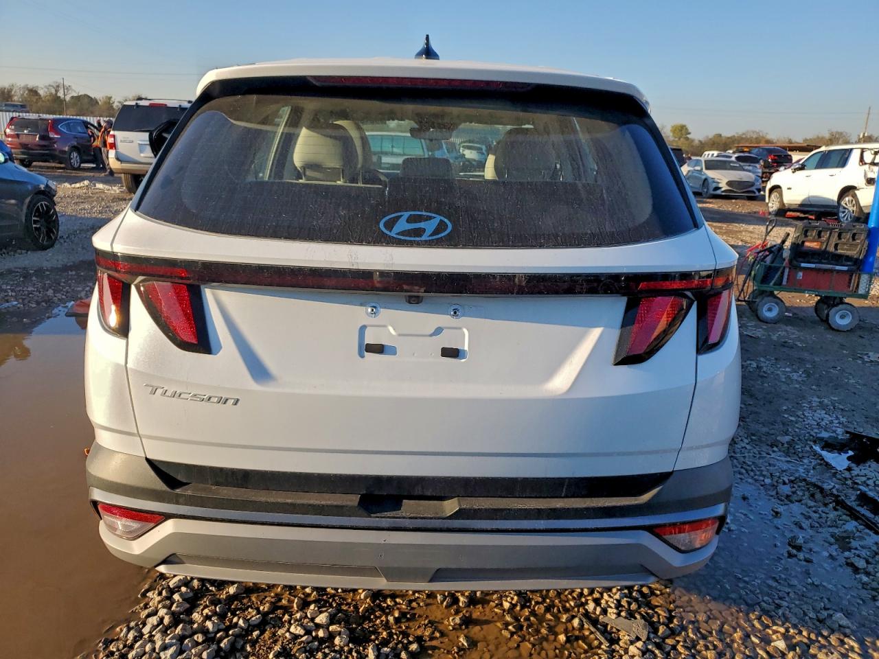 2025 HYUNDAI TUCSON SE photo 6