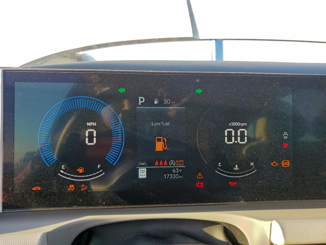 2025 HYUNDAI TUCSON SE photo 9