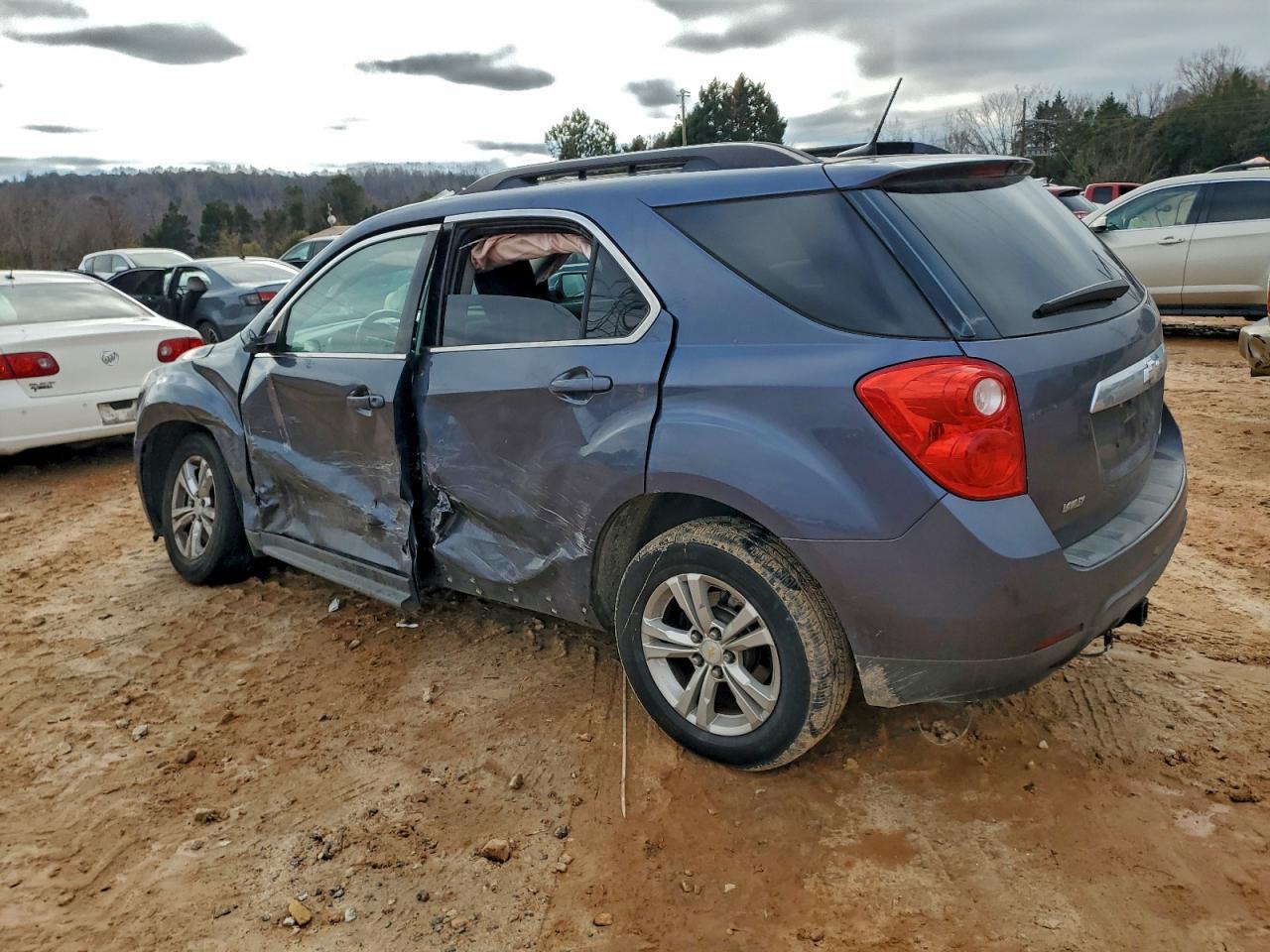 2014 CHEVROLET EQUINOX LT photo 2