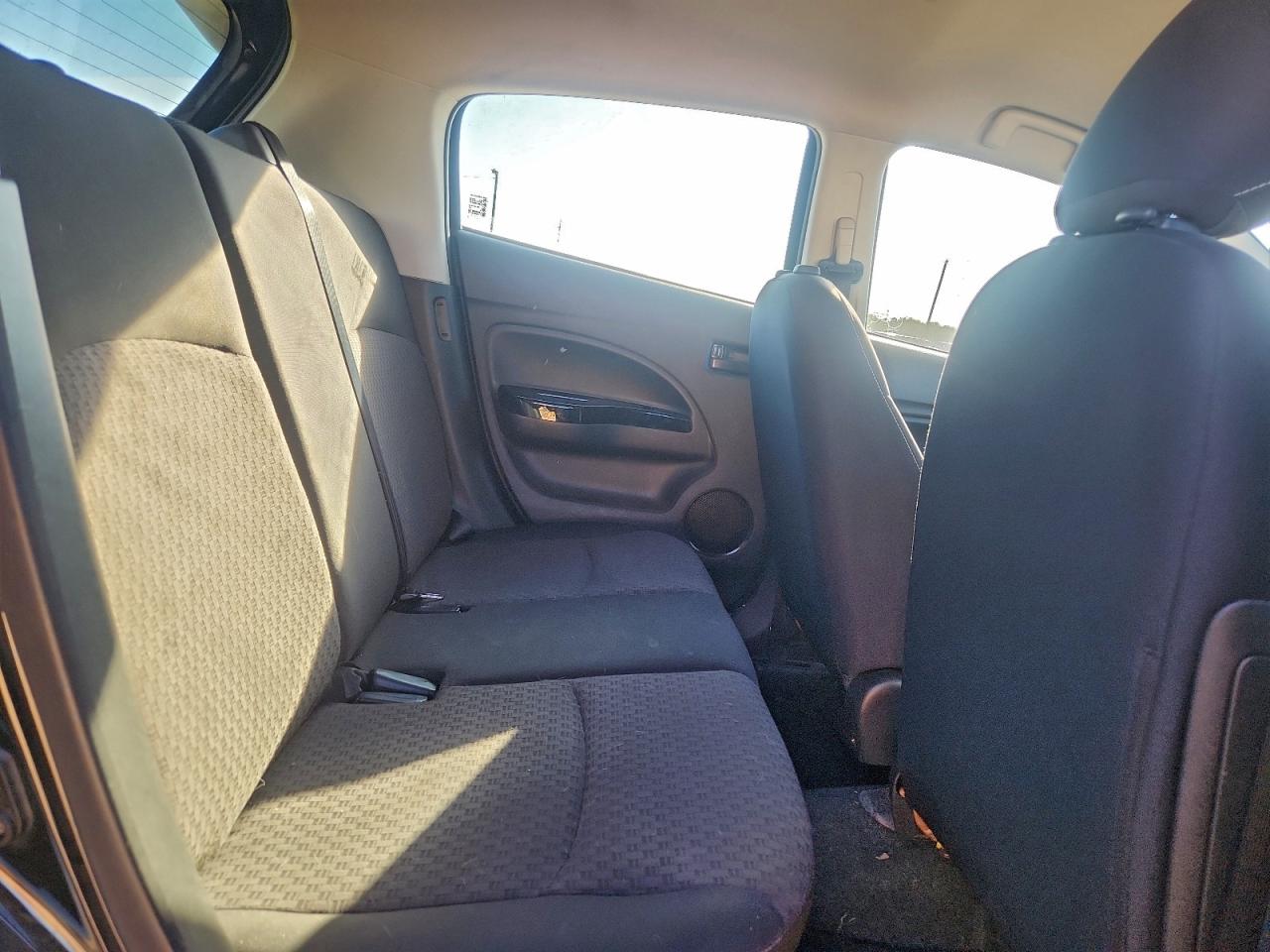 2017 MITSUBISHI MIRAGE SE photo 10