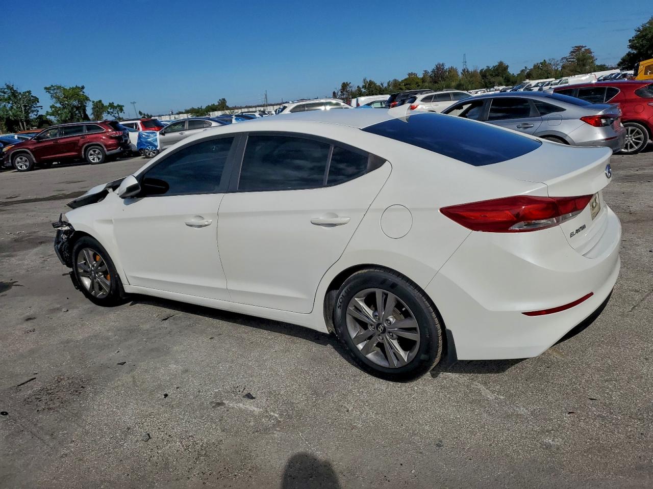 2017 HYUNDAI ELANTRA SE photo 2