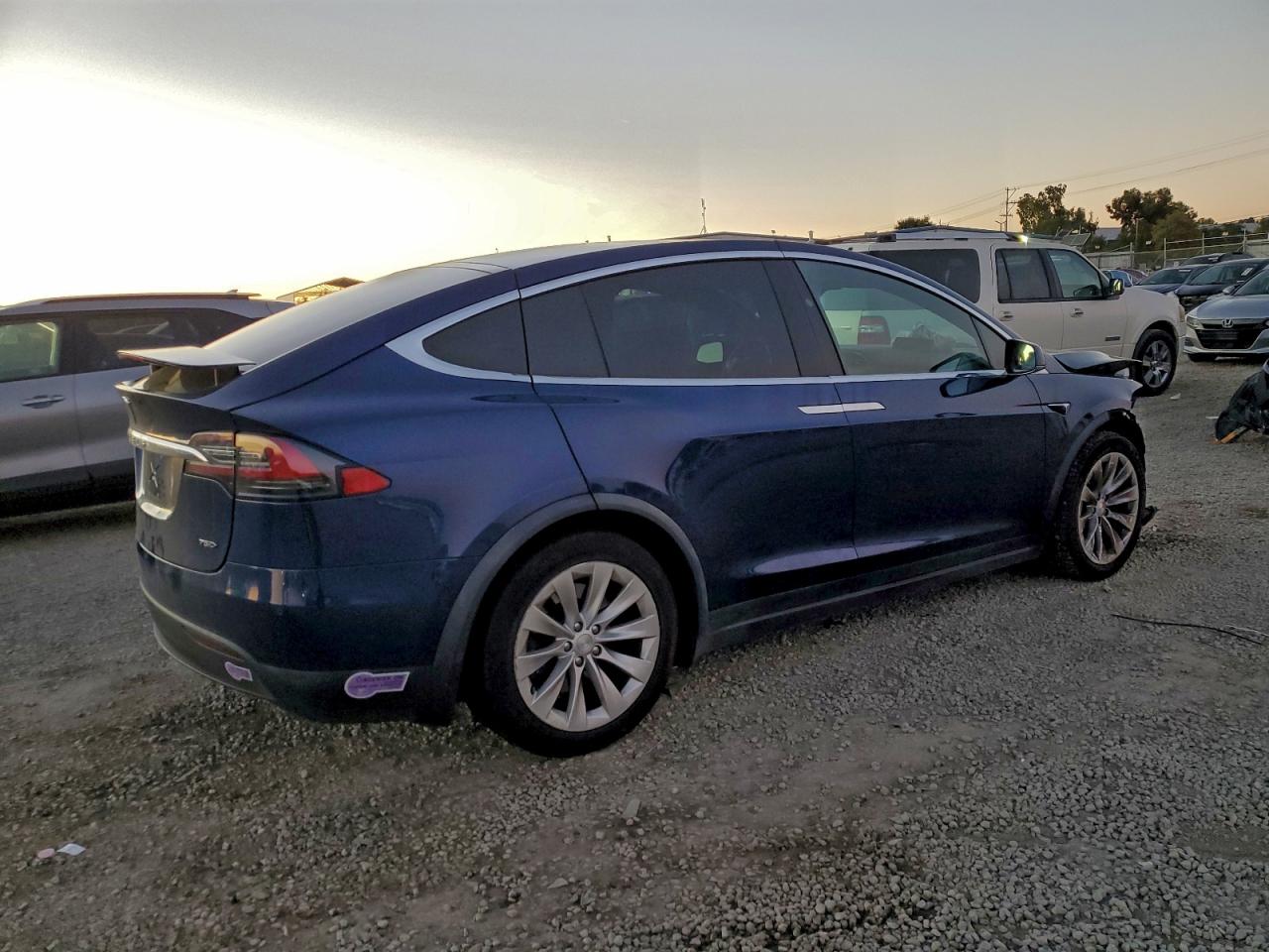 2018 TESLA MODEL X photo 3