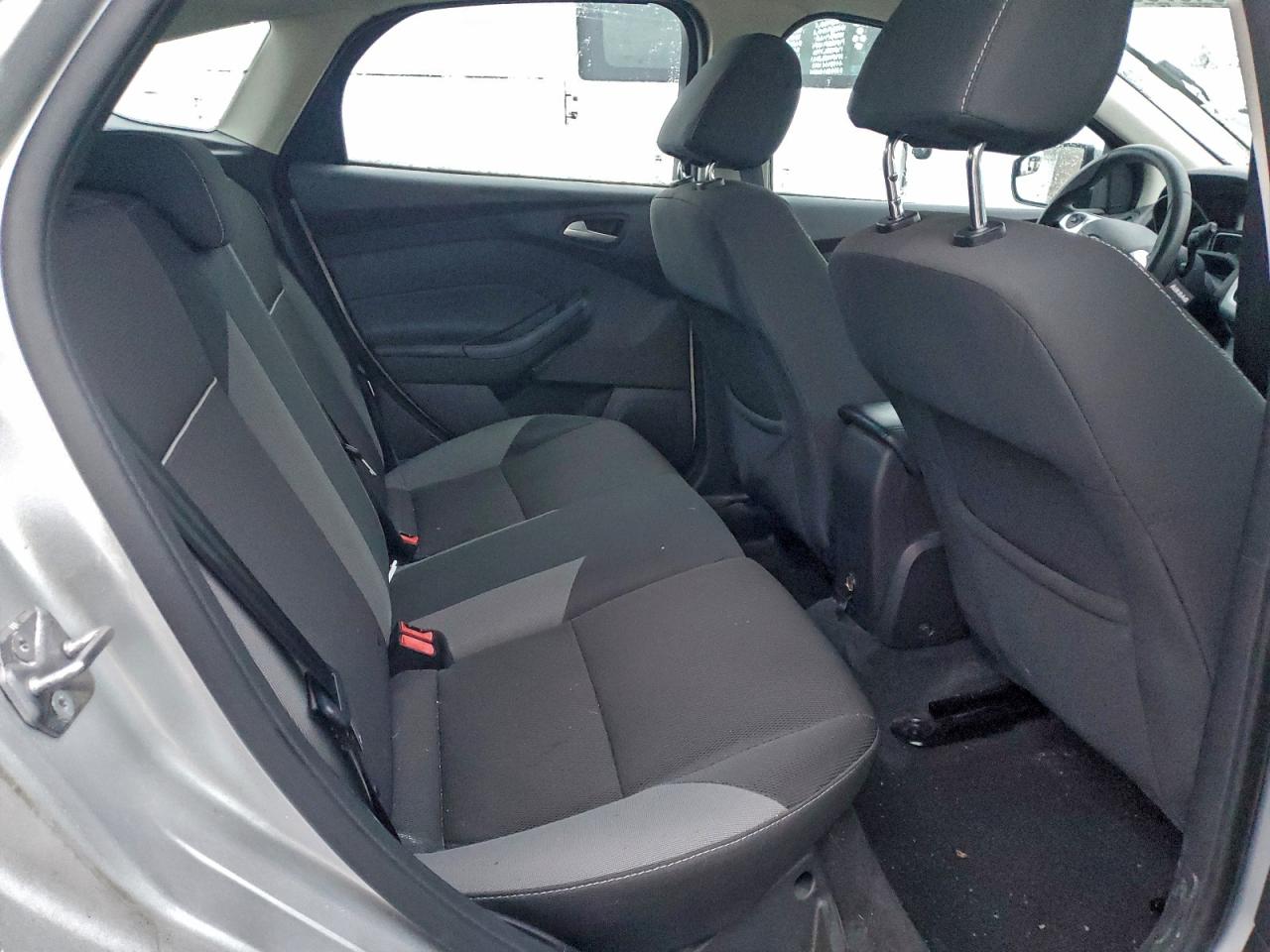 2013 FORD FOCUS SE photo 11