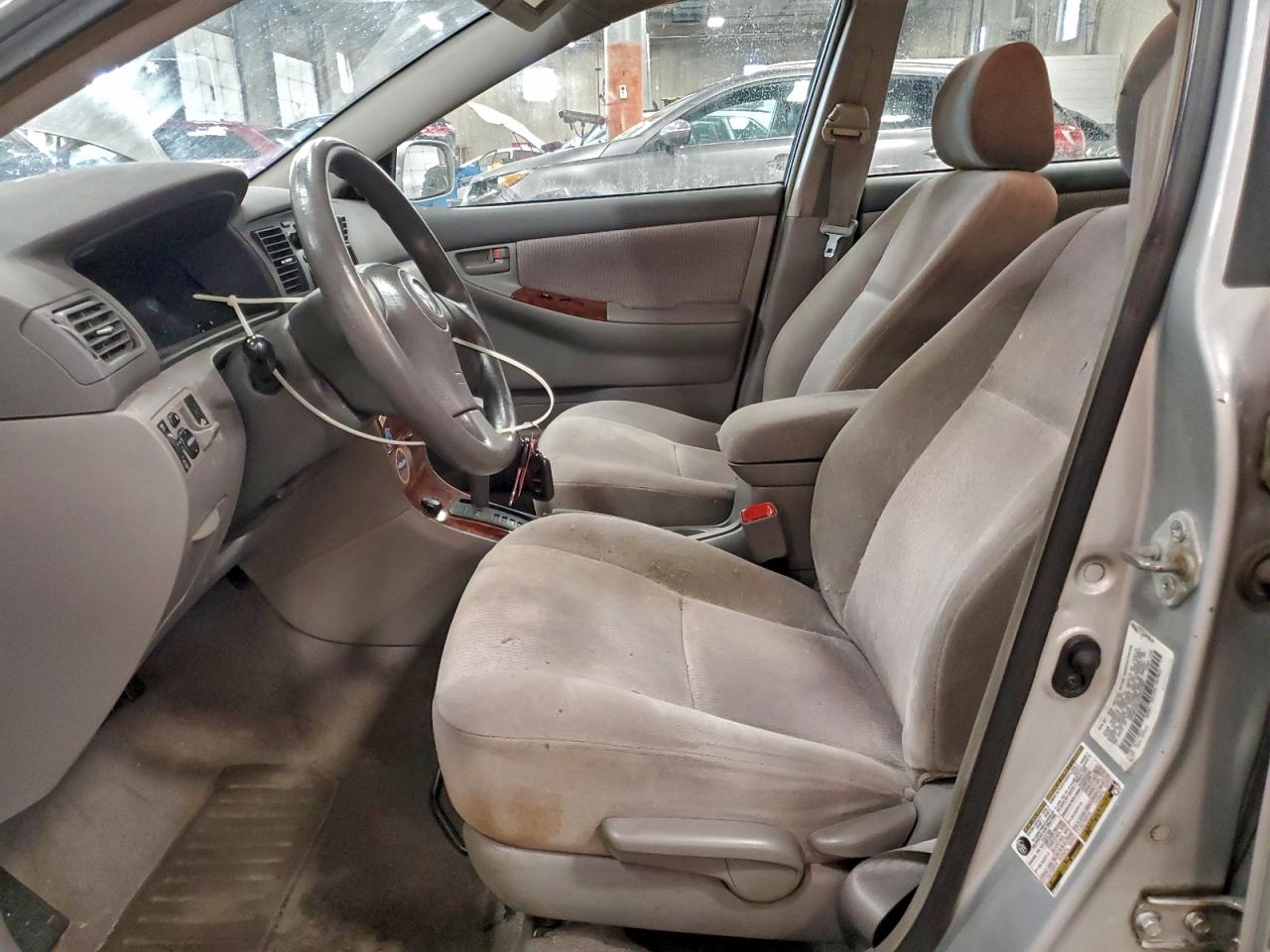 2005 TOYOTA COROLLA CE photo 7