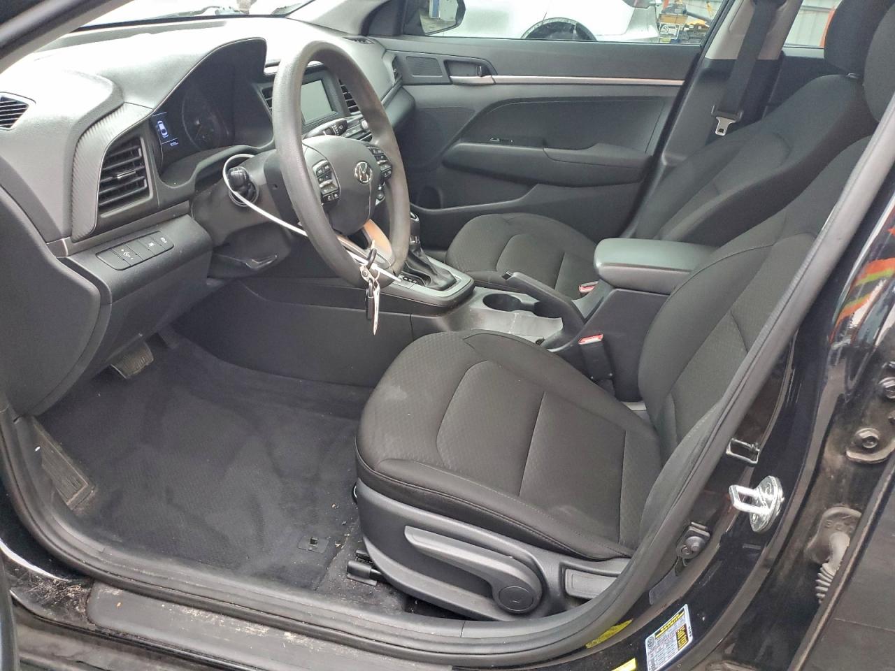 2020 HYUNDAI ELANTRA SE photo 7
