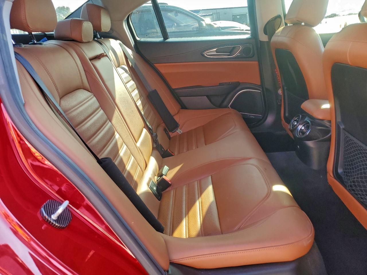2018 ALFA ROMEO GIULIA TI Q4 photo 10
