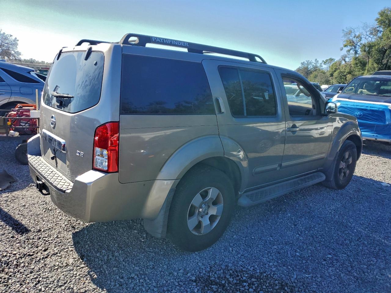 2007 NISSAN PATHFINDER LE photo 3