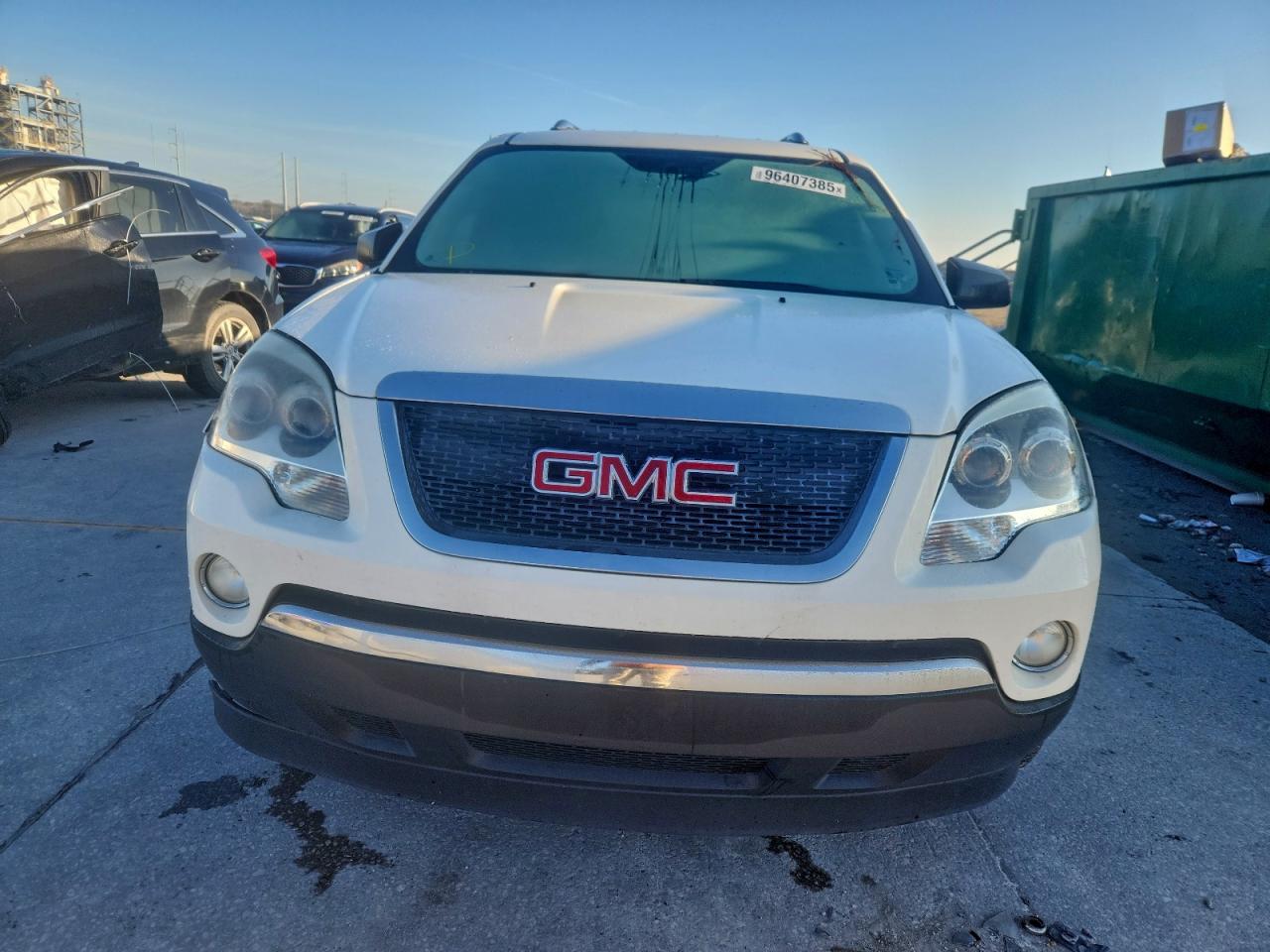 2009 GMC ACADIA SLE photo 5