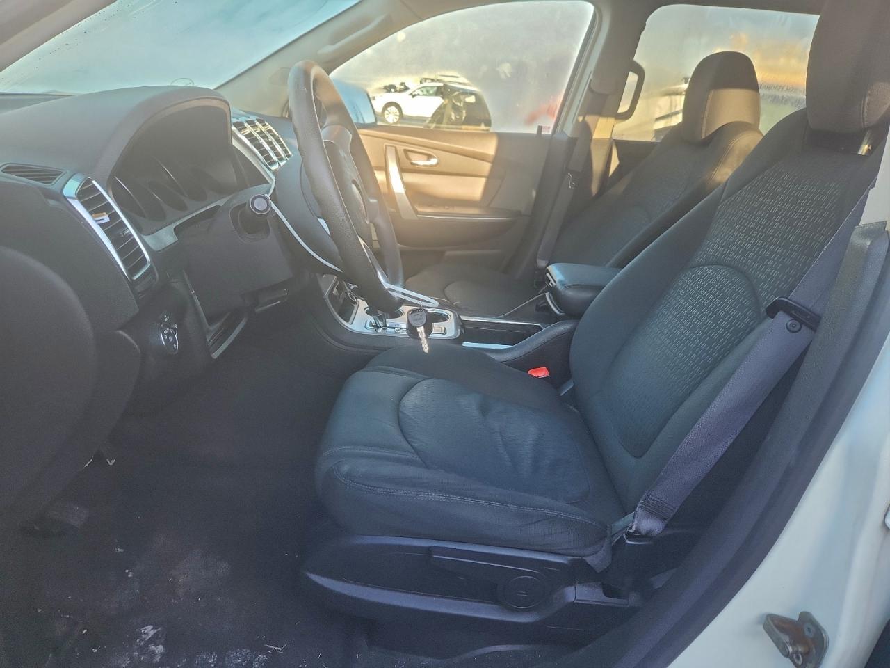2009 GMC ACADIA SLE photo 7