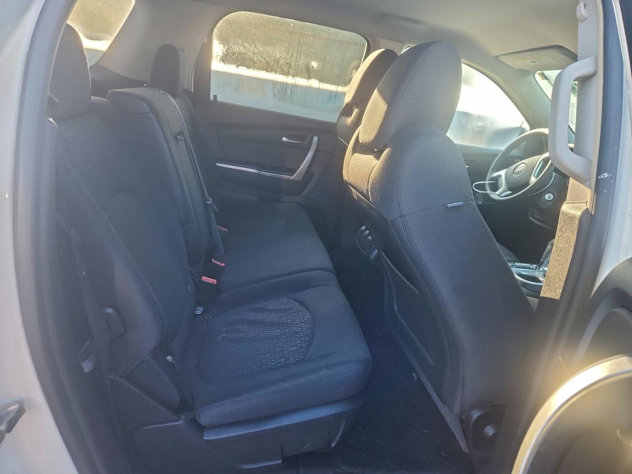 2009 GMC ACADIA SLE photo 11