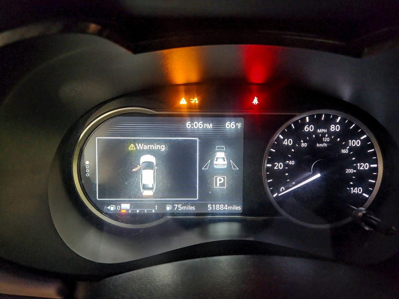 2021 NISSAN VERSA SV photo 9