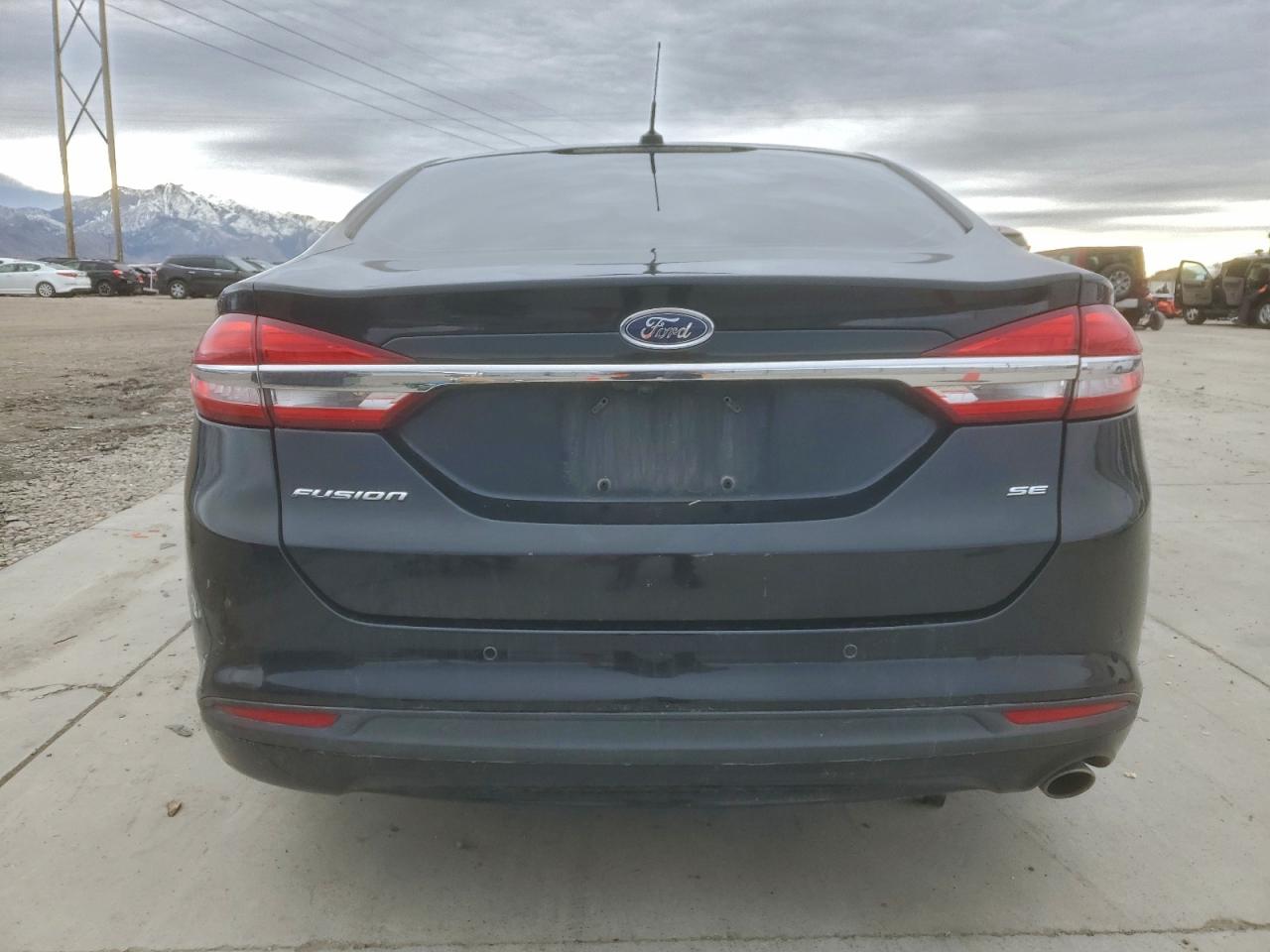 2017 FORD FUSION SE photo 6