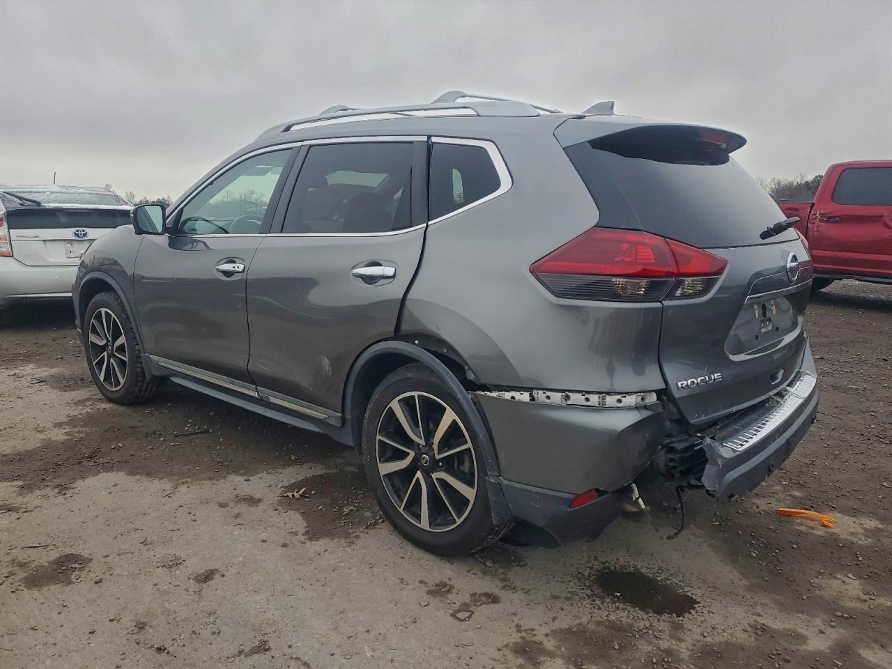 2019 NISSAN ROGUE S photo 2